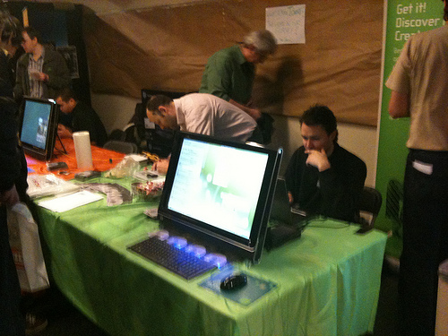 openSUSE booth